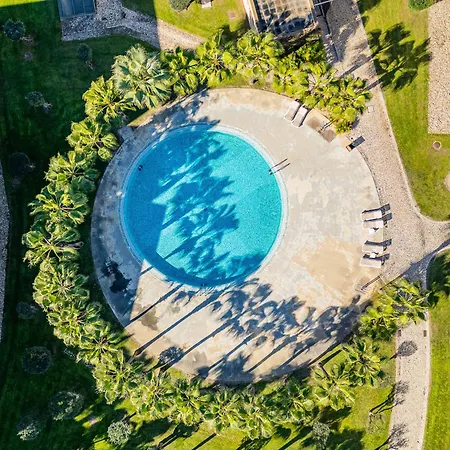 Salgados - 2 Bedroom *