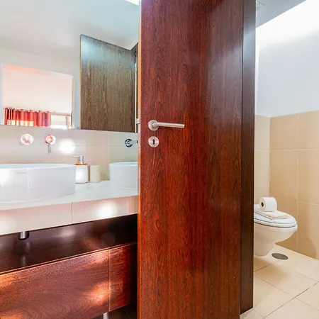 Salgados - 2 Bedroom * Гия