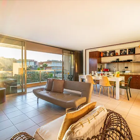 Salgados - 2 Bedroom Гия