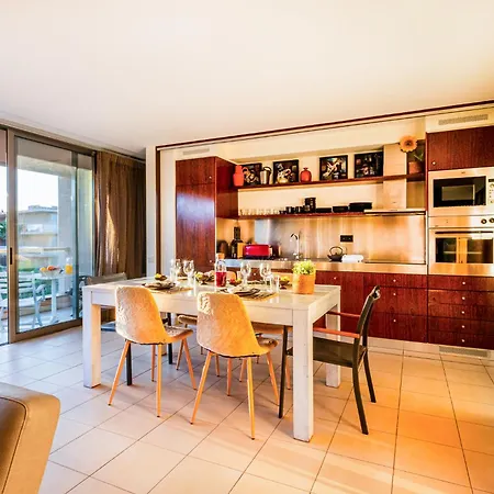 Salgados - 2 Bedroom Διαμέρισμα *